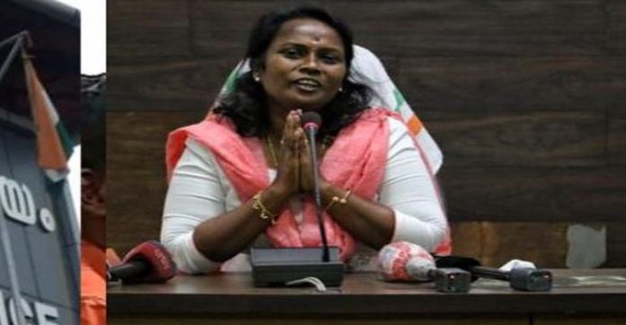 കളമശേരിയില് സീമ കണ്ണനെ മാറ്റണമെന്നവശ്യപ്പെട്ട് മുസ്ലിംലീഗ് രംഗത്ത് കളമശേരിയില് സീമ കണ്ണനെ മാറ്റണമെന്നവശ്യപ്പെട്ട് മുസ്ലിംലീഗ് രംഗത്ത്