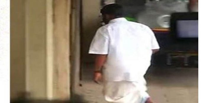 സ്വർണകടത്ത് കേസിലെ പ്രതികളെ ഫോണിൽ വിളിച്ചത് ഔദ്യോഗിക ആവശ്യത്തിനെന്ന് കെ അയ്യപ്പന്റെ മൊഴി സ്വർണകടത്ത് കേസിലെ പ്രതികളെ ഫോണിൽ വിളിച്ചത് ഔദ്യോഗിക ആവശ്യത്തിനെന്ന് കെ അയ്യപ്പന്റെ മൊഴി