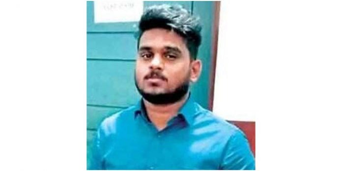 വിദേശ രാജ്യങ്ങളില് ജോലി വാഗ്ദാനം ചെയ്ത് ലക്ഷക്കണക്കിന് രൂപ തട്ടിയെടുത്ത കേസില് യുവാവ് പിടിയില് വിദേശ രാജ്യങ്ങളില് ജോലി വാഗ്ദാനം ചെയ്ത് ലക്ഷക്കണക്കിന് രൂപ തട്ടിയെടുത്ത കേസില് യുവാവ് പിടിയില്