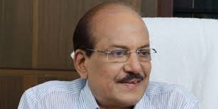 ഉമ്മന്ചാണ്ടിയും രമേശ് ചെന്നിത്തലയും തമ്മില് അധികാര തര്ക്കമുണ്ടാവില്ലെന്ന് പി.കെ. കുഞ്ഞാലിക്കുട്ടി ഉമ്മന്ചാണ്ടിയും രമേശ് ചെന്നിത്തലയും തമ്മില് അധികാര തര്ക്കമുണ്ടാവില്ലെന്ന് പി.കെ. കുഞ്ഞാലിക്കുട്ടി