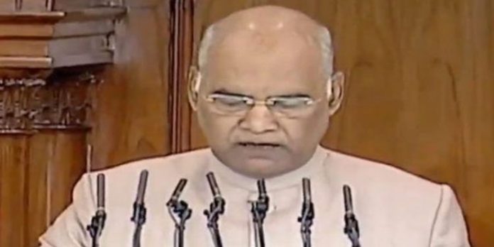 വെല്ലുവിളികളെ അതിജീവിച്ച് ഇന്ത്യ പുരോഗതിയിലേക്കെന്ന് രാഷ്ട്രപതി വെല്ലുവിളികളെ അതിജീവിച്ച് ഇന്ത്യ പുരോഗതിയിലേക്കെന്ന് രാഷ്ട്രപതി