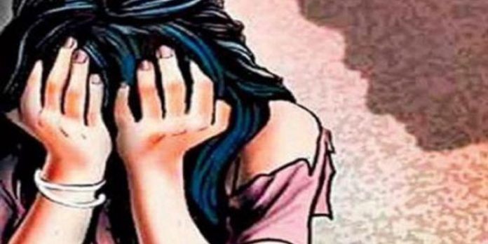 പ്രായപൂര്ത്തിയാകാത്ത പെണ്കുട്ടികളെ പീഡിപ്പിച്ച വൃദ്ധന് പിടിയില് പ്രായപൂര്ത്തിയാകാത്ത പെണ്കുട്ടികളെ പീഡിപ്പിച്ച വൃദ്ധന് പിടിയില്
