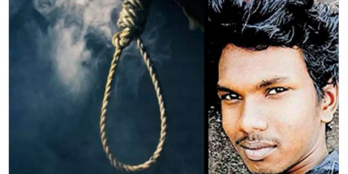 ചന്ദനത്തടി മോഷണവുമായി ബന്ധപ്പെട്ട് പ്രതി ചേര്ക്കപ്പെട്ട യുവാവ് ആത്മഹത്യ ചെയ്ത നിലയില് ചന്ദനത്തടി മോഷണവുമായി ബന്ധപ്പെട്ട് പ്രതി ചേര്ക്കപ്പെട്ട യുവാവ് ആത്മഹത്യ ചെയ്ത നിലയില്