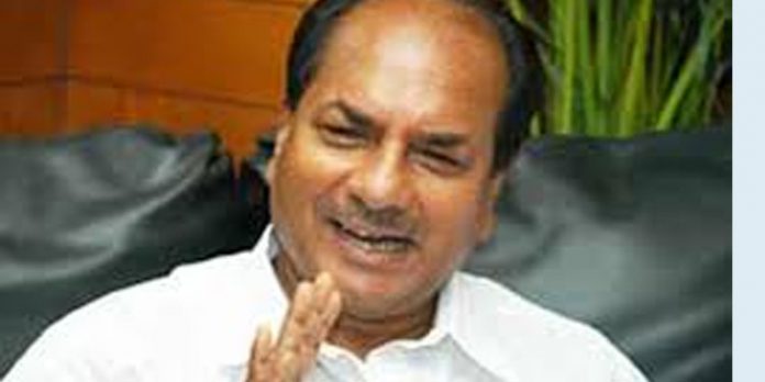 ഗ്രൂപ്പ് വ്യത്യാസമില്ലാതെ ഒറ്റക്കെട്ടായി കോണ്ഗ്രസ് തെരഞ്ഞെടുപ്പിനെ നേരിടും : എ.കെ. ആന്റണി ഗ്രൂപ്പ് വ്യത്യാസമില്ലാതെ ഒറ്റക്കെട്ടായി കോണ്ഗ്രസ് തെരഞ്ഞെടുപ്പിനെ നേരിടും : എ.കെ. ആന്റണി