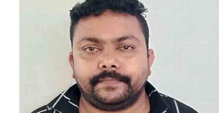 കോളജ് വിദ്യാര്ഥിനിയെ പീഡിപ്പിച്ച യുവാവ് അറസ്റ്റില് കോളജ് വിദ്യാര്ഥിനിയെ പീഡിപ്പിച്ച യുവാവ് അറസ്റ്റില്