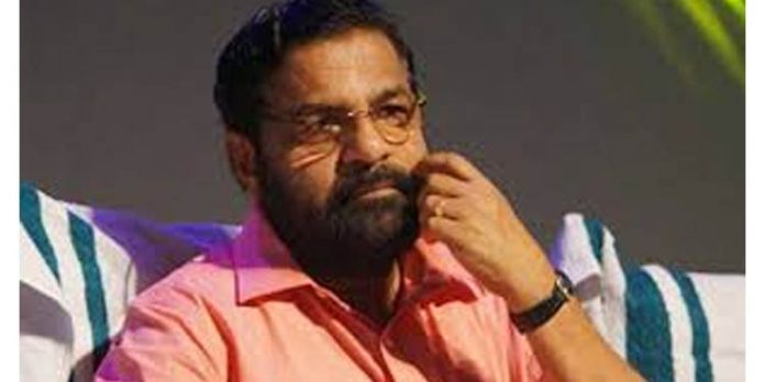 ശബരിമലയിലെ വരുമാനക്കുറവ് മറികടക്കാന് ഭക്തര് സഹായിക്കണമെന്ന് ദേവസ്വം മന്ത്രി ശബരിമലയിലെ വരുമാനക്കുറവ് മറികടക്കാന് ഭക്തര് സഹായിക്കണമെന്ന് ദേവസ്വം മന്ത്രി