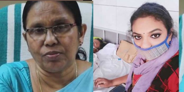 ജീവന് കാത്തു രക്ഷിക്കേണ്ടവര് കൊലയാളികളാകുമ്പോള് ; യുവതിയുടെ ഫെയിസ് ബുക്ക് പോസ്റ്റ് ജീവന് കാത്തു രക്ഷിക്കേണ്ടവര് കൊലയാളികളാകുമ്പോള് ; യുവതിയുടെ ഫെയിസ് ബുക്ക് പോസ്റ്റ്