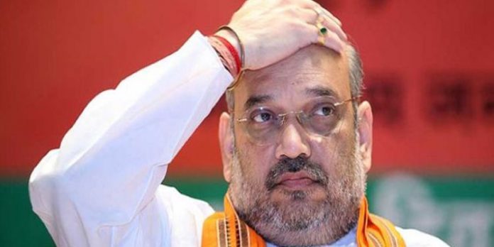 ട്രാക്ടര് റാലിയില് ഉണ്ടായ സംഘര്ഷത്തെ തുടര്ന്ന് ആഭ്യന്തര മന്ത്രി അമിത്ഷാ അടിയന്തര യോഗം വിളിച്ചു ട്രാക്ടര് റാലിയില് ഉണ്ടായ സംഘര്ഷത്തെ തുടര്ന്ന് ആഭ്യന്തര മന്ത്രി അമിത്ഷാ അടിയന്തര യോഗം വിളിച്ചു