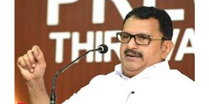 മുഖ്യമന്ത്രി സ്ഥാനത്തേക്ക് ചെന്നിത്തലയ്ക്കൊപ്പം ഉമ്മന് ചാണ്ടിയെയും പാര്ട്ടി പരിഗണിക്കുന്നുണ്ടെന്ന് കെ മുരളീധരന് എംപി മുഖ്യമന്ത്രി സ്ഥാനത്തേക്ക് ചെന്നിത്തലയ്ക്കൊപ്പം ഉമ്മന് ചാണ്ടിയെയും പാര്ട്ടി പരിഗണിക്കുന്നുണ്ടെന്ന് കെ മുരളീധരന് എംപി