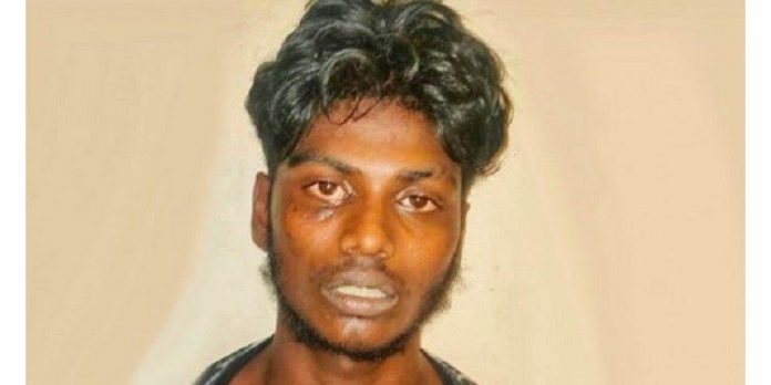 ഭാര്യ ഉള്പ്പെടെയുള്ള കൊള്ളസംഘത്തിന്റെ നായകനായ വടിവാള് വിനീത് കൊല്ലത്ത് പിടിയില് ഭാര്യ ഉള്പ്പെടെയുള്ള കൊള്ളസംഘത്തിന്റെ നായകനായ വടിവാള് വിനീത് കൊല്ലത്ത് പിടിയില്