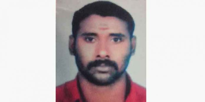 കോന്നിയില് ആസിഡ് കഴിച്ച് യുവാവ് മരിച്ചു കോന്നിയില് ആസിഡ് കഴിച്ച് യുവാവ് മരിച്ചു