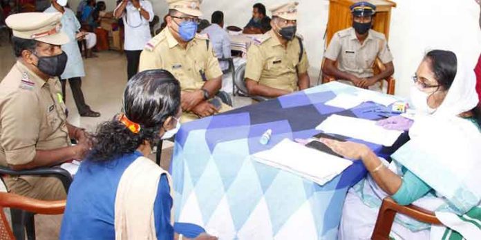 സ്ത്രീകള് മുഖേന പരാതി നല്കി നിയമ സംവിധാനങ്ങളെ തെറ്റിധരിപ്പിക്കുന്നു : ഡോ.ഷാഹിദ കമാല് സ്ത്രീകള് മുഖേന പരാതി നല്കി നിയമ സംവിധാനങ്ങളെ തെറ്റിധരിപ്പിക്കുന്നു : ഡോ.ഷാഹിദ കമാല്
