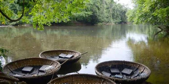 കണ്ടെയ്ന്മെന്റ് സോണ് ; അടവി കുട്ടവഞ്ചി സവാരികേന്ദ്രം പ്രവര്ത്തിക്കില്ല കണ്ടെയ്ന്മെന്റ് സോണ് ; അടവി കുട്ടവഞ്ചി സവാരികേന്ദ്രം പ്രവര്ത്തിക്കില്ല