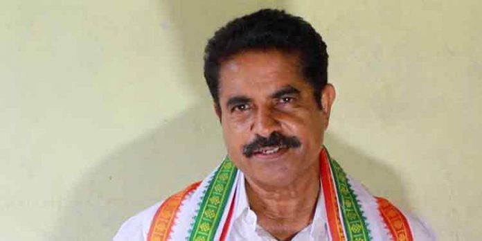 ഡി.സി.സികള് പുനസംഘടിപ്പിച്ചേ പറ്റൂ , സ്ഥാനാര്ഥി നിർണയത്തില് ഗ്രൂപ്പ് വീതം വെപ്പ് പാടില്ല : അഡ്വ.അടൂര് പ്രകാശ് ഡി.സി.സികള് പുനസംഘടിപ്പിച്ചേ പറ്റൂ , സ്ഥാനാര്ഥി നിർണയത്തില് ഗ്രൂപ്പ് വീതം വെപ്പ് പാടില്ല : അഡ്വ.അടൂര് പ്രകാശ്