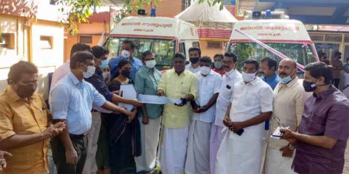 അടൂര് ജനറല് ആശുപത്രിക്ക് പുതിയ രണ്ട് ആംബുലന്സുകള്കൂടി അടൂര് ജനറല് ആശുപത്രിക്ക് പുതിയ രണ്ട് ആംബുലന്സുകള്കൂടി