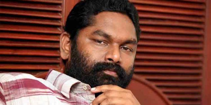 അനില് പനച്ചൂരാന്റെ മരണം ; അസ്വാഭാവിക മരണത്തിന് പോലീസ് കേസ് അനില് പനച്ചൂരാന്റെ മരണം ; അസ്വാഭാവിക മരണത്തിന് പോലീസ് കേസ്