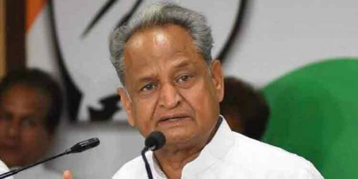 കോണ്ഗ്രസ് സ്ഥാനാര്ത്ഥികള് ആരൊക്കെ : അശോക് ഗെഹ് ലോട്ടിന്റെ നേതൃത്വത്തിലുള്ള ഹൈക്കമാൻഡ് സംഘം നാളെ കേരളത്തില് കോണ്ഗ്രസ് സ്ഥാനാര്ത്ഥികള് ആരൊക്കെ : അശോക് ഗെഹ് ലോട്ടിന്റെ നേതൃത്വത്തിലുള്ള ഹൈക്കമാൻഡ് സംഘം നാളെ കേരളത്തില്