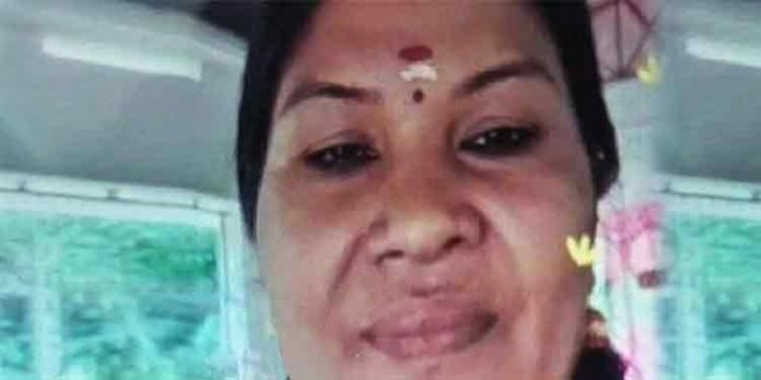 ഓട്ടോറിക്ഷാ മറിഞ്ഞ് വനിതാ ഡ്രൈവർ മരിച്ചു ഓട്ടോറിക്ഷാ മറിഞ്ഞ് വനിതാ ഡ്രൈവർ മരിച്ചു