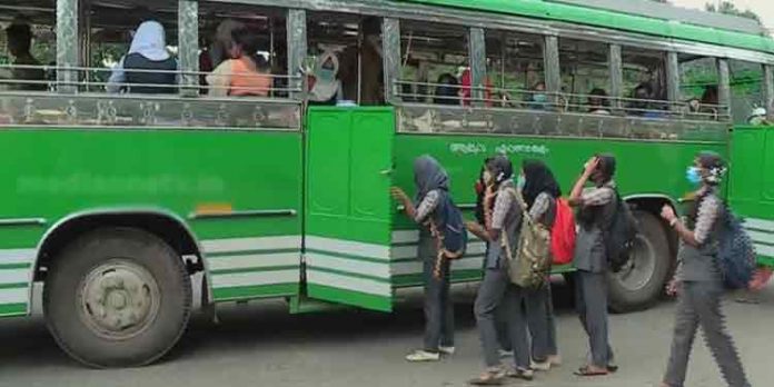 ഗതാഗത മന്ത്രിയുടെ നിർദേശത്തിന് പുല്ല് വില ; വിദ്യാര്ഥികൾക്ക് കൺസെഷൻ നിരക്കിൽ യാത്ര അനുവദിക്കാതെ സ്വകാര്യ ബസ്സുകൾ ഗതാഗത മന്ത്രിയുടെ നിർദേശത്തിന് പുല്ല് വില ; വിദ്യാര്ഥികൾക്ക് കൺസെഷൻ നിരക്കിൽ യാത്ര അനുവദിക്കാതെ സ്വകാര്യ ബസ്സുകൾ