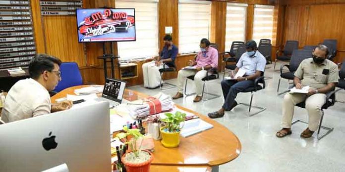 ചെറുകോല്പ്പുഴ ഹിന്ദുമത പരിഷത്ത് കോവിഡ് പ്രോട്ടോക്കോള് പാലിച്ച് നടത്തും ചെറുകോല്പ്പുഴ ഹിന്ദുമത പരിഷത്ത് കോവിഡ് പ്രോട്ടോക്കോള് പാലിച്ച് നടത്തും