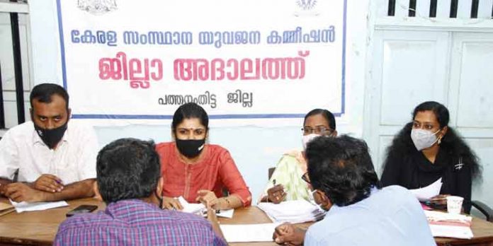 അധ്യാപകര്ക്ക് ശമ്പളം ലഭിക്കുന്നതിന് യുവജന കമ്മീഷന് ഇടപെടല് അധ്യാപകര്ക്ക് ശമ്പളം ലഭിക്കുന്നതിന് യുവജന കമ്മീഷന് ഇടപെടല്