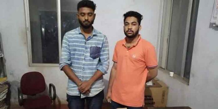 മയക്കുമരുന്നായ എം.ഡി.എം.എയും എൽ.എസ്.ഡി സ്റ്റാമ്പുകളുമായി യുവാക്കള് മലപ്പുറത്ത് പിടിയില് മയക്കുമരുന്നായ എം.ഡി.എം.എയും എൽ.എസ്.ഡി സ്റ്റാമ്പുകളുമായി യുവാക്കള് മലപ്പുറത്ത് പിടിയില്