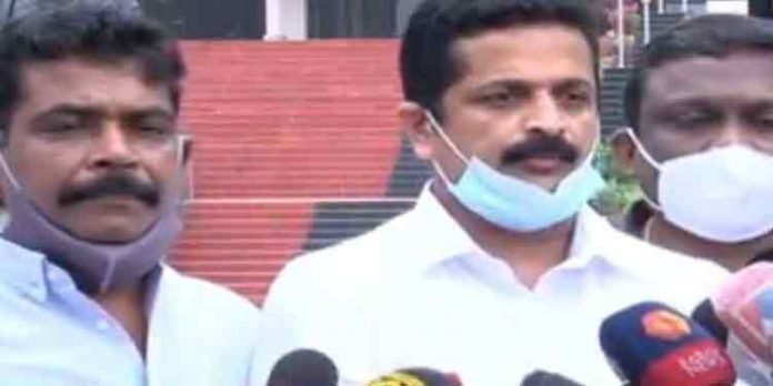 സിനിമ പ്രദർശനം പുനരാരംഭിക്കുന്നതിൽ ധാരണയായതായി സിനിമ സംഘടന പ്രതിനിധികൾ സിനിമ പ്രദർശനം പുനരാരംഭിക്കുന്നതിൽ ധാരണയായതായി സിനിമ സംഘടന പ്രതിനിധികൾ