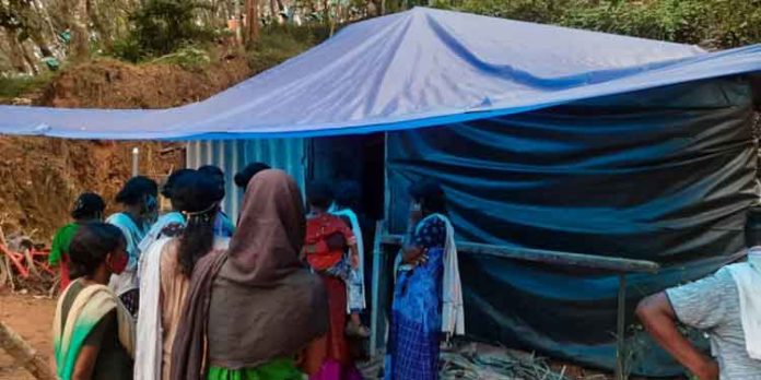 വൈദ്യുതി ഷോക്കേറ്റ് മരിച്ച ആറാം ക്ലാസ് വിദ്യാർഥിനിയുടെ കുടുംബത്തിന് ലാൽ കെയേർസ് കുവൈറ്റും വിശ്വശാന്തിയും ചേർന്ന് വീട് നിർമ്മിച്ചു നൽകും വൈദ്യുതി ഷോക്കേറ്റ് മരിച്ച ആറാം ക്ലാസ് വിദ്യാർഥിനിയുടെ കുടുംബത്തിന് ലാൽ കെയേർസ് കുവൈറ്റും വിശ്വശാന്തിയും ചേർന്ന് വീട് നിർമ്മിച്ചു നൽകും