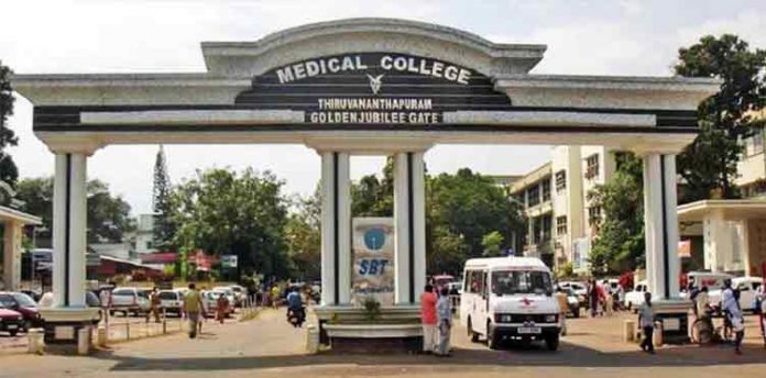 തിരുവനന്തപുരം മെഡിക്കൽ കോളേജ് മോര്ച്ചറിയില് കൊവിഡ് രോഗിയുടെ മൃതദേഹം കാണാനില്ല തിരുവനന്തപുരം മെഡിക്കൽ കോളേജ് മോര്ച്ചറിയില് കൊവിഡ് രോഗിയുടെ മൃതദേഹം കാണാനില്ല