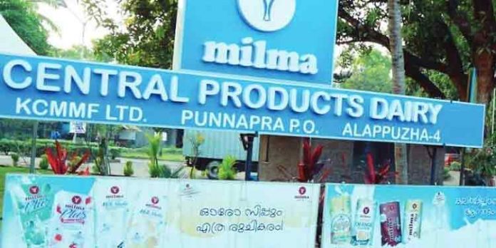 നന്ദിനി കേരളത്തിലേക്കില്ല ; മിൽമയ്ക്ക് ഇടക്കാല ആശ്വാസം നന്ദിനി കേരളത്തിലേക്കില്ല ; മിൽമയ്ക്ക് ഇടക്കാല ആശ്വാസം