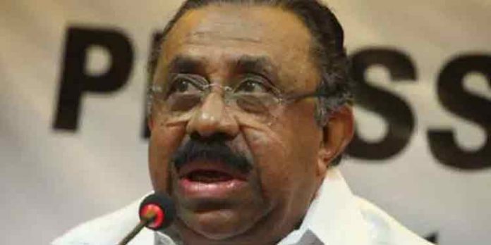 സോളാര് കേസ് സിബിഐക്ക് വിട്ടത് സിപിഐഎമ്മിന്റെ പ്രതികാര നടപടി : എം.എം. ഹസന് സോളാര് കേസ് സിബിഐക്ക് വിട്ടത് സിപിഐഎമ്മിന്റെ പ്രതികാര നടപടി : എം.എം. ഹസന്