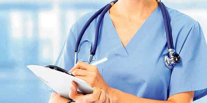 നഴ്സിംഗ് സീറ്റുകള് വെട്ടിക്കുറച്ചു ; എസ്എംഇയിലെ അധ്യാപകരുടെയും വിദ്യാര്ത്ഥികളുടെയും പ്രതിഷേധം നഴ്സിംഗ് സീറ്റുകള് വെട്ടിക്കുറച്ചു ; എസ്എംഇയിലെ അധ്യാപകരുടെയും വിദ്യാര്ത്ഥികളുടെയും പ്രതിഷേധം