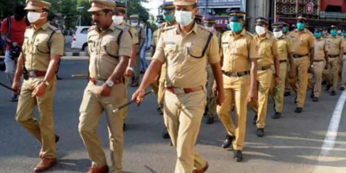 കോവിഡ് രോഗികള് വര്ധിക്കുന്നു ; സംസ്ഥാനത്ത് നിയന്ത്രണം കടുപ്പിച്ച് സര്ക്കാര് കോവിഡ് രോഗികള് വര്ധിക്കുന്നു ; സംസ്ഥാനത്ത് നിയന്ത്രണം കടുപ്പിച്ച് സര്ക്കാര്