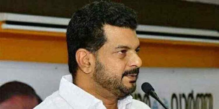 പി.വി അന്വര് എം.എല്.എയെ കാണാനില്ല ; പരാതിയുമായി യൂത്ത് കോണ്ഗ്രസ് പി.വി അന്വര് എം.എല്.എയെ കാണാനില്ല ; പരാതിയുമായി യൂത്ത് കോണ്ഗ്രസ്