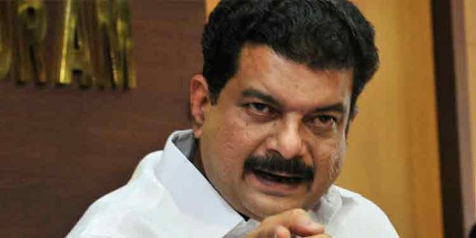 സിയറാ ലിയോണില് നിന്ന് പി.വി. അന്വര് വരുന്നതും കാത്ത് നിലമ്പൂര് സിയറാ ലിയോണില് നിന്ന് പി.വി. അന്വര് വരുന്നതും കാത്ത് നിലമ്പൂര്