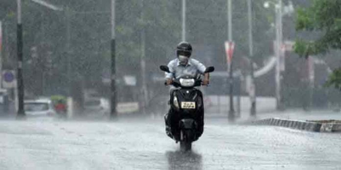 സംസ്ഥാനത്ത് വെള്ളിയാഴ്ച്ച വരെ കാറ്റിനും ഇടിമിന്നലോട് കൂടിയ മഴയ്ക്കും സാധ്യത സംസ്ഥാനത്ത് വെള്ളിയാഴ്ച്ച വരെ കാറ്റിനും ഇടിമിന്നലോട് കൂടിയ മഴയ്ക്കും സാധ്യത