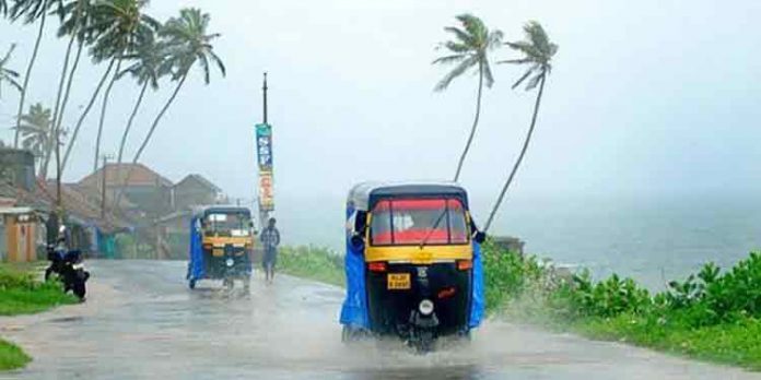 ഇന്ന് സംസ്ഥാനത്ത് ഒറ്റപ്പെട്ട ഇടങ്ങളിൽ ശക്തമായ മഴയ്ക്ക് സാധ്യത ഇന്ന് സംസ്ഥാനത്ത് ഒറ്റപ്പെട്ട ഇടങ്ങളിൽ ശക്തമായ മഴയ്ക്ക് സാധ്യത