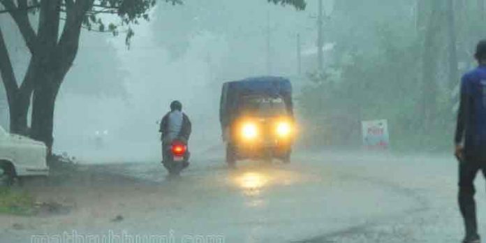സംസ്ഥാനത്ത് ഇന്ന് ശക്തമായ കാറ്റിനും മഴയ്ക്കും സാധ്യത സംസ്ഥാനത്ത് ഇന്ന് ശക്തമായ കാറ്റിനും മഴയ്ക്കും സാധ്യത