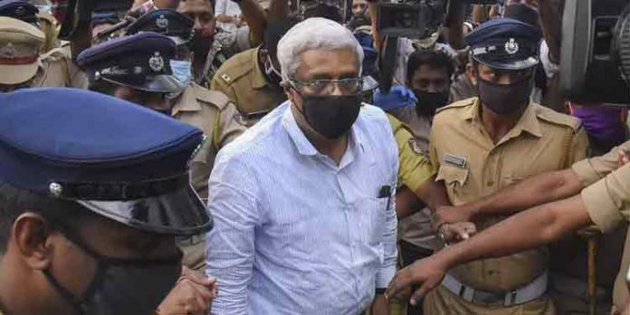 ഡോളര് കടത്ത് കേസ് ; എം ശിവശങ്കറിനെ ഇന്ന് കോടതിയില് ഹാജരാക്കും ഡോളര് കടത്ത് കേസ് ; എം ശിവശങ്കറിനെ ഇന്ന് കോടതിയില് ഹാജരാക്കും