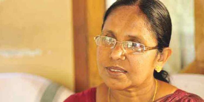 കേരളത്തില് നല്ലനിലയില് വാക്സിന് നല്കാന് സാധിച്ചു ; കേന്ദ്രത്തിന് മറുപടിയുമായി ആരോഗ്യമന്ത്രി കേരളത്തില് നല്ലനിലയില് വാക്സിന് നല്കാന് സാധിച്ചു ; കേന്ദ്രത്തിന് മറുപടിയുമായി ആരോഗ്യമന്ത്രി