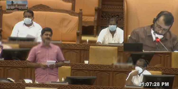 കേരളം വികസിക്കാന് പാടില്ലെന്നാണ് പ്രതിപക്ഷ നിലപാട് : സ്വരാജ് കേരളം വികസിക്കാന് പാടില്ലെന്നാണ് പ്രതിപക്ഷ നിലപാട് : സ്വരാജ്