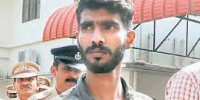 പന്തീരാങ്കാവ് യുഎപിഎ കേസ് ; താഹ ഫസല് കൊച്ചി എന്ഐഎ കോടതിയില് കീഴടങ്ങി പന്തീരാങ്കാവ് യുഎപിഎ കേസ് ; താഹ ഫസല് കൊച്ചി എന്ഐഎ കോടതിയില് കീഴടങ്ങി