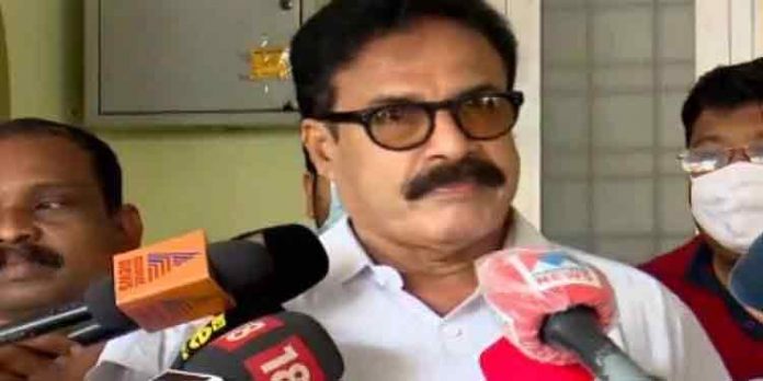 ഏതാവശ്യവും അംഗീകരിക്കാം ; എം.കെ വർഗീസിനെ വീണ്ടും ക്ഷണിച്ച് തൃശൂർ ഡി.സി.സി ഏതാവശ്യവും അംഗീകരിക്കാം ; എം.കെ വർഗീസിനെ വീണ്ടും ക്ഷണിച്ച് തൃശൂർ ഡി.സി.സി