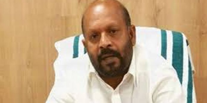 ഗാന്ധി വധത്തില് ആര്എസ്എസിന് പങ്കുള്ളതായി വിവാദ പരാമര്ശo : വി.എസ്. സുനില് കുമാറിന് വക്കീല് നോട്ടീസ് ഗാന്ധി വധത്തില് ആര്എസ്എസിന് പങ്കുള്ളതായി വിവാദ പരാമര്ശo : വി.എസ്. സുനില് കുമാറിന് വക്കീല് നോട്ടീസ്
