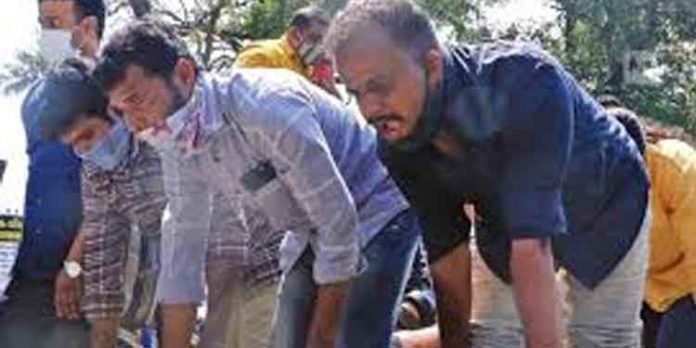 അനുകൂലമായ തീരുമാനം ഉണ്ടായില്ലെങ്കില് സമരം കൂടുതല് രൂക്ഷമാകും ; മുന്നറിയിപ്പുമായി സി പി ഒ റാങ്ക് പട്ടികയിലെ ഉദ്യോഗാര്ത്ഥികള് അനുകൂലമായ തീരുമാനം ഉണ്ടായില്ലെങ്കില് സമരം കൂടുതല് രൂക്ഷമാകും ; മുന്നറിയിപ്പുമായി സി പി ഒ റാങ്ക് പട്ടികയിലെ ഉദ്യോഗാര്ത്ഥികള്