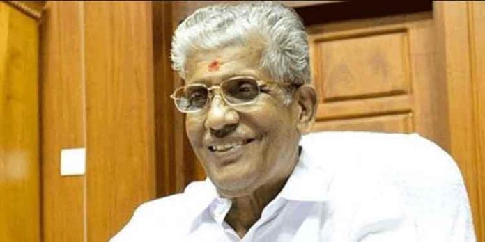 മന്നത്തു പത്മനാഭനെ നവോത്ഥാന നായകനായി ഉയര്ത്തിക്കാട്ടി അദ്ദേഹത്തിന്റെ ആരാധകരെ കൈയിലെടുക്കാന് ശ്രമം : എന്.എസ്.എസ് മന്നത്തു പത്മനാഭനെ നവോത്ഥാന നായകനായി ഉയര്ത്തിക്കാട്ടി അദ്ദേഹത്തിന്റെ ആരാധകരെ കൈയിലെടുക്കാന് ശ്രമം : എന്.എസ്.എസ്