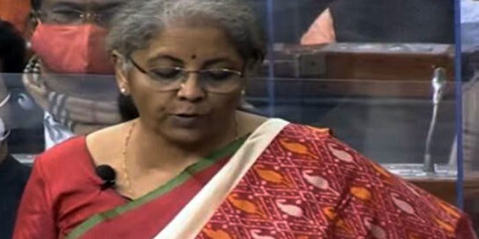 ആരോഗ്യമേഖലയ്ക്ക് കൂടുതല് തുക ; 64,180 കോടിയുടെ പുതിയ പാക്കേജ് ആരോഗ്യമേഖലയ്ക്ക് കൂടുതല് തുക ; 64,180 കോടിയുടെ പുതിയ പാക്കേജ്