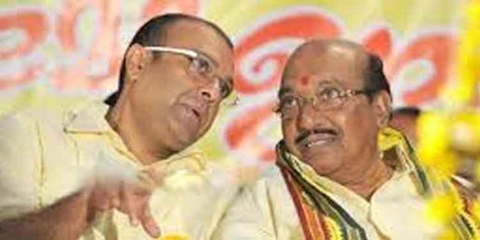 എസ്.എന്.ഡി.പിയുടെ ജനറല് സെക്രട്ടറി സ്ഥാനം വെള്ളാപ്പള്ളി നടേശന് ഒഴിയുന്നു ; പകരം തുഷാര് എസ്.എന്.ഡി.പിയുടെ ജനറല് സെക്രട്ടറി സ്ഥാനം വെള്ളാപ്പള്ളി നടേശന് ഒഴിയുന്നു ; പകരം തുഷാര്