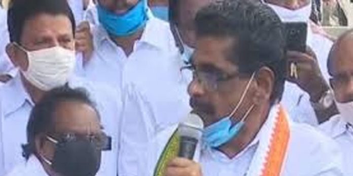 വി.കെ ഇബ്രാഹിം കുഞ്ഞിനെ മത്സരിപ്പിക്കണോ എന്ന് തീരുമാനിക്കേണ്ടത് മുസ്ലിം ലീഗ് : മുല്ലപ്പള്ളി വി.കെ ഇബ്രാഹിം കുഞ്ഞിനെ മത്സരിപ്പിക്കണോ എന്ന് തീരുമാനിക്കേണ്ടത് മുസ്ലിം ലീഗ് : മുല്ലപ്പള്ളി