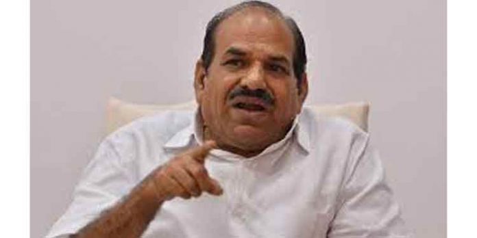 സമരകോലാഹലം നടത്തി സര്ക്കാരിനെ വീഴ്ത്താമെന്ന് കരുതരുത് : കോടിയേരി സമരകോലാഹലം നടത്തി സര്ക്കാരിനെ വീഴ്ത്താമെന്ന് കരുതരുത് : കോടിയേരി